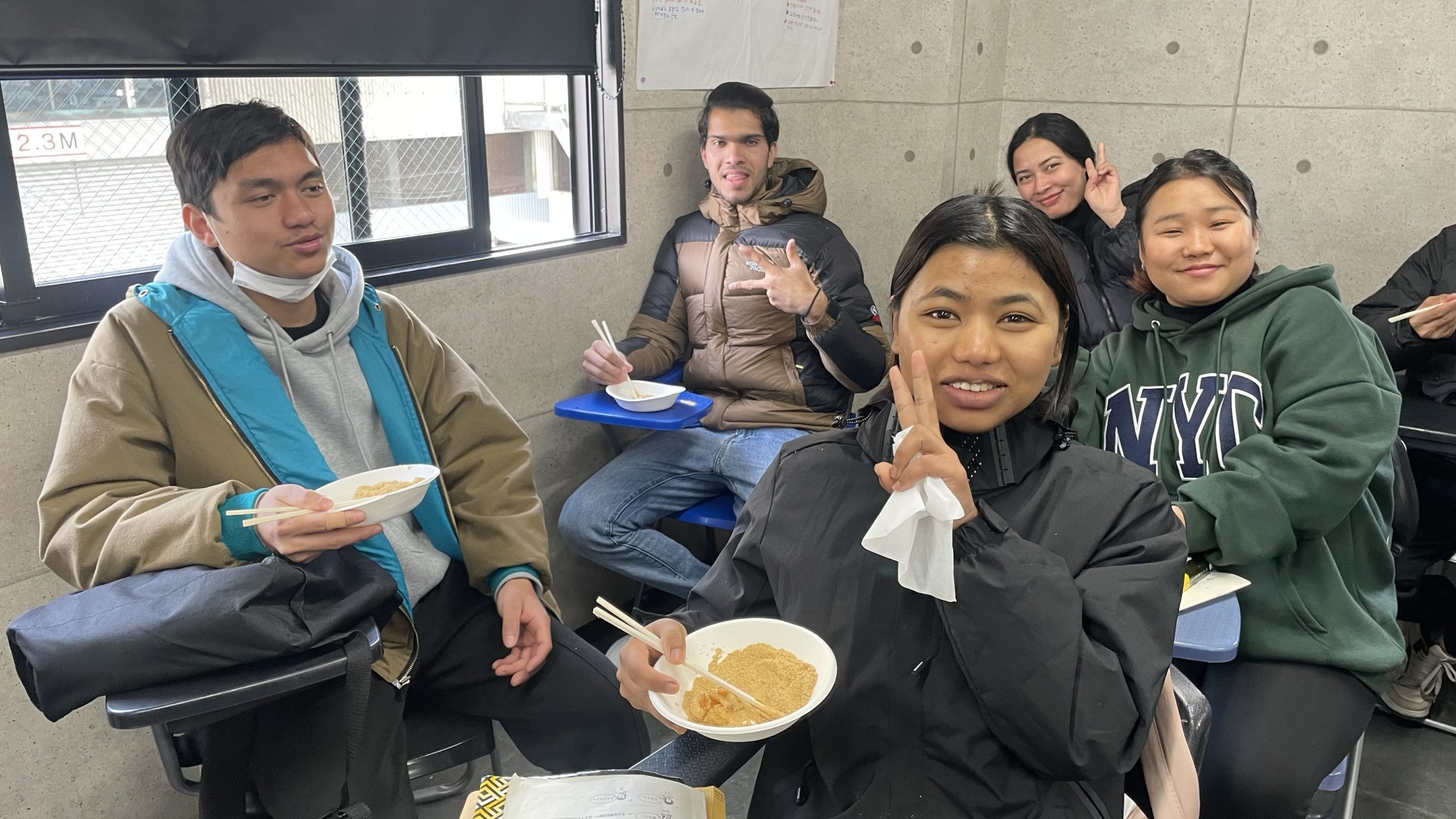 お餅つき　日生日本語学園