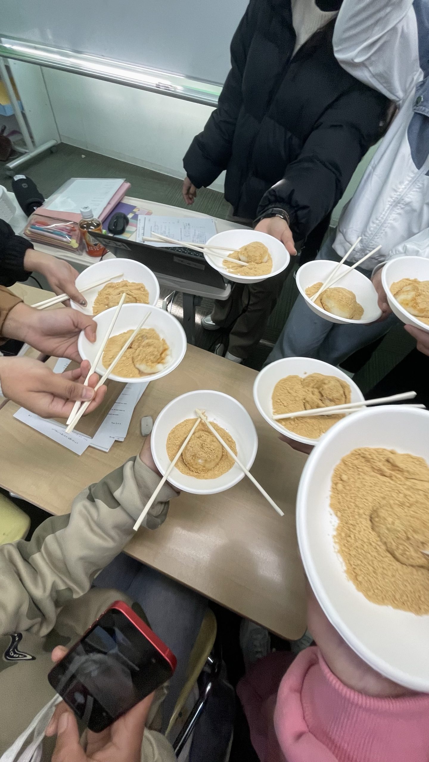 お餅つき　日生日本語学園